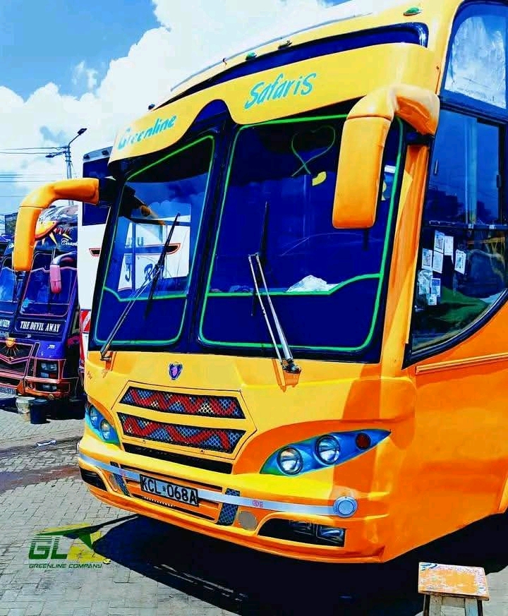 Greenline Royal Comfort Coach in sunrise yellow front view