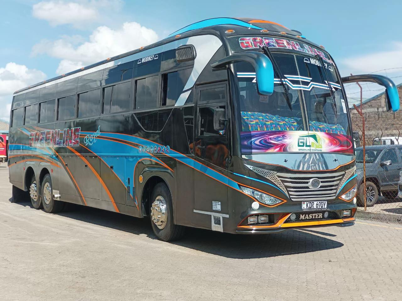 Greenline Royal Business Class coach in black, blue and orange livery